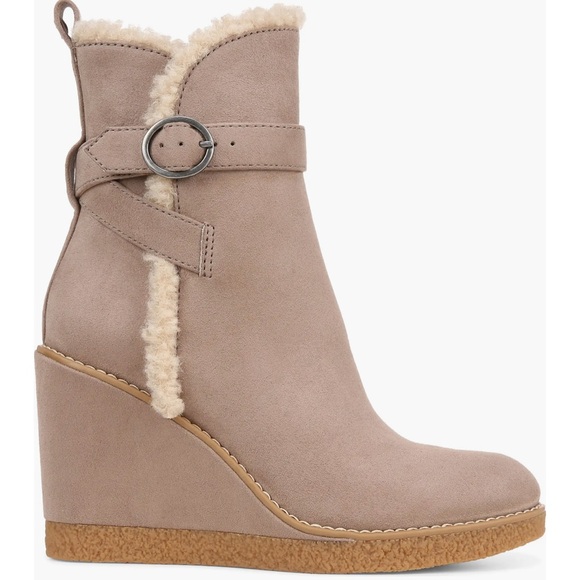 Zodiac Shoes - 🌸ZODIAC🌸 Ina Wedge Bootie Size: 11M